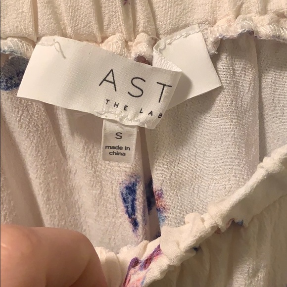 Off the shoulder blouse - Picture 2 of 3